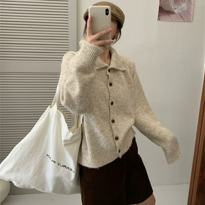 Women's Soft Glutinous Stand Collar Sweater with Wooden Buckle and Lapel