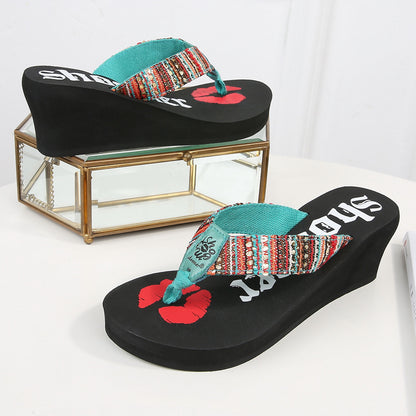 Women's Sandals with New Cat Heel Design