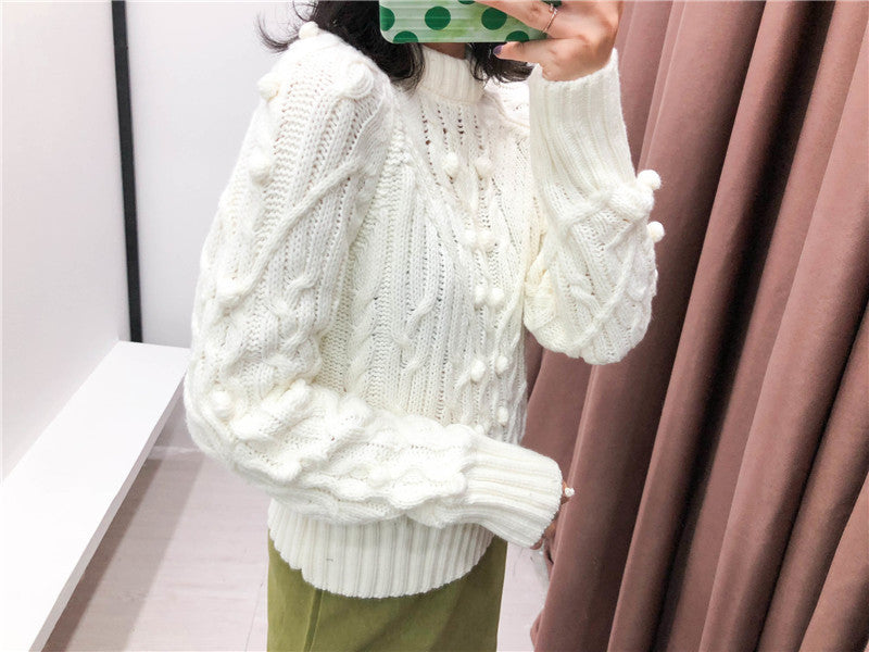 Cable Knit Crew Neck Sweater - Stylish and Comfortable