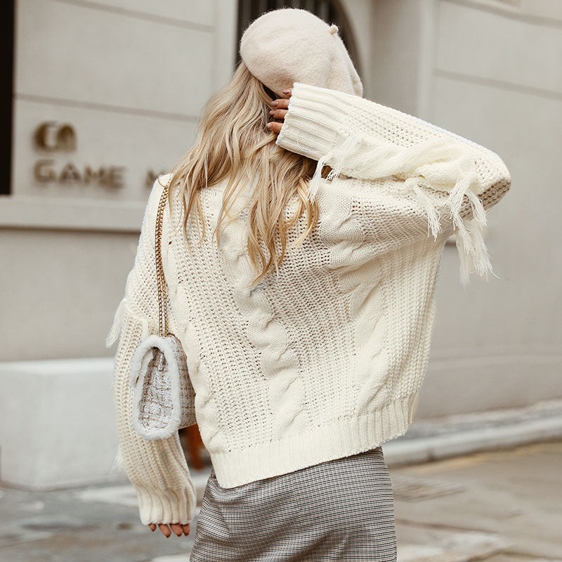 Sweater with tassel