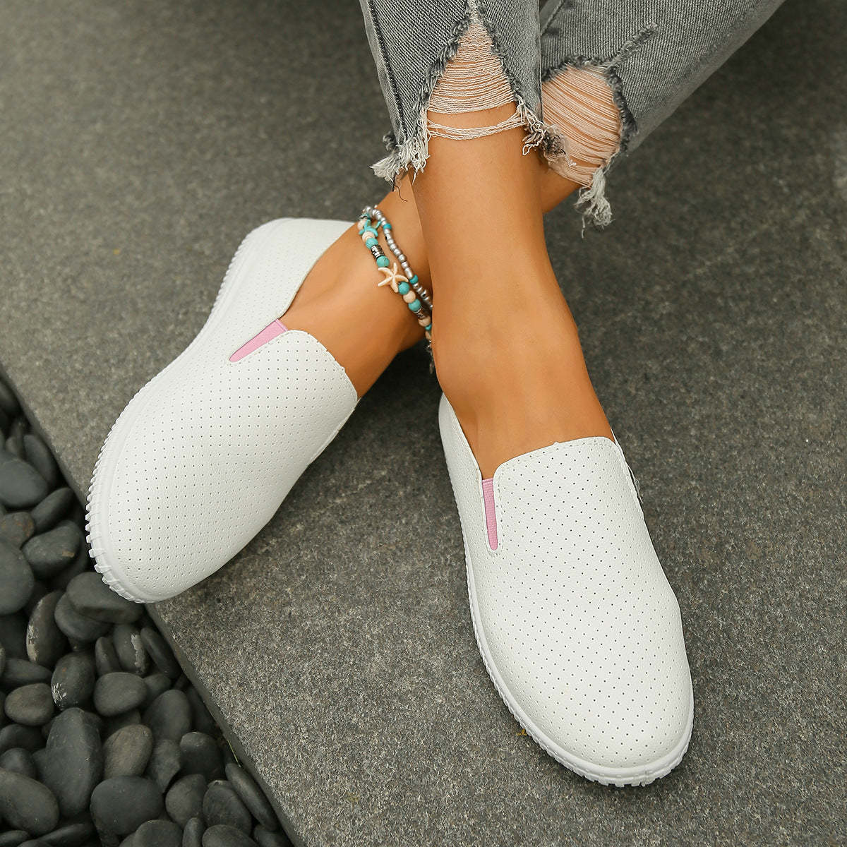 Fashionable Hollowed-Out Casual Flat Shoes for Women