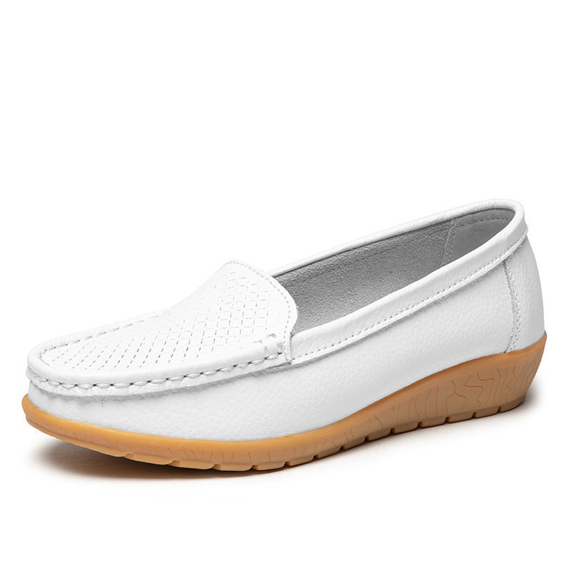 Women's Casual Leather Bean Shoes with a Slope Design