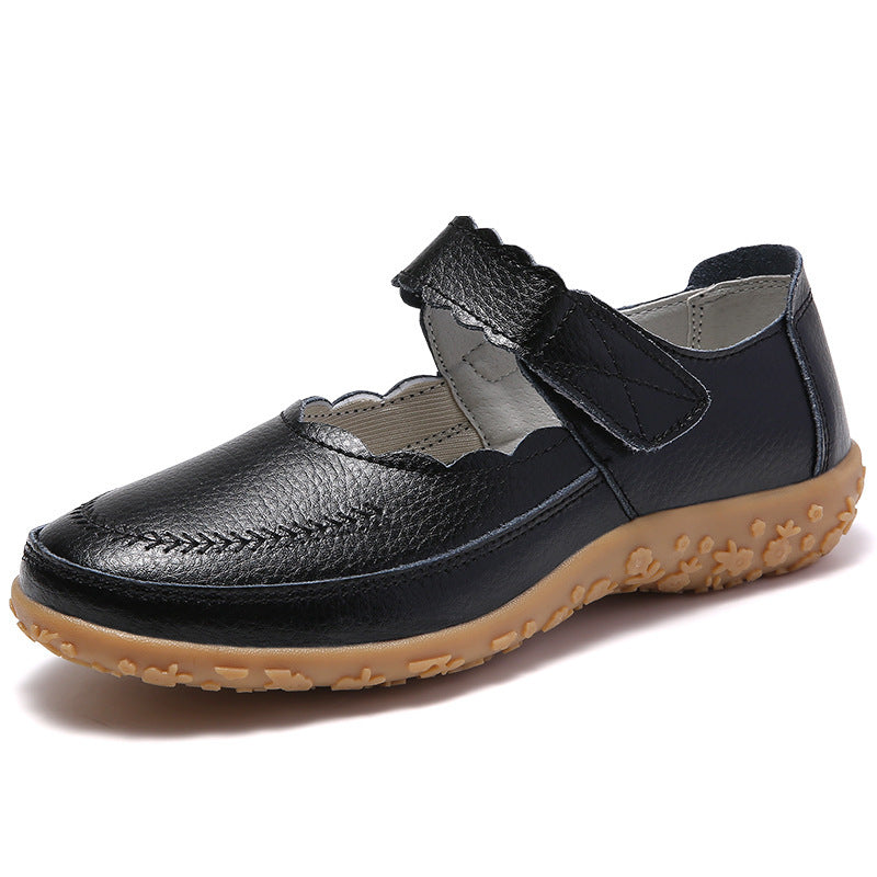 Casual Round Toe Hollowed Leather Shoes with British Style Soft Japanese Gommino