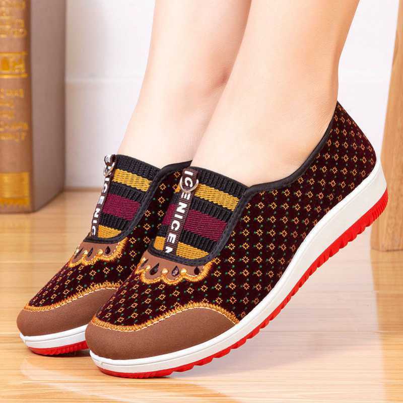 Women's Casual Cloth Shoes with Soft Bottom and Non-Slip Design