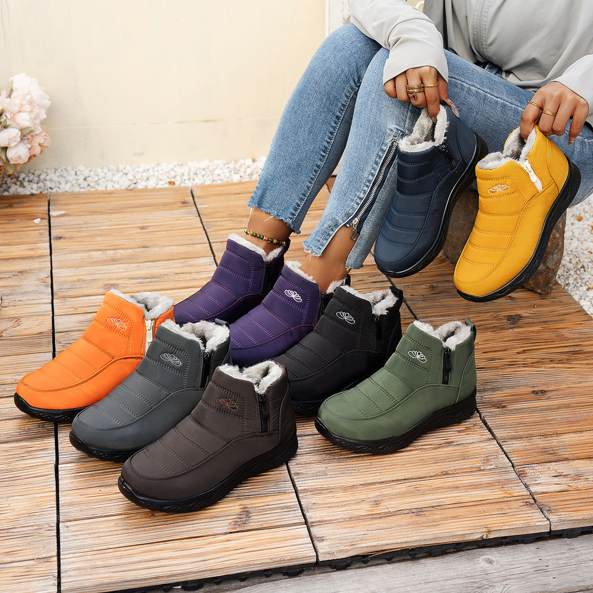 Women's Winter Snow Boots – Side Zipper, Casual Warm Plush Flat Shoes, Fleece-Lined Ankle Boots