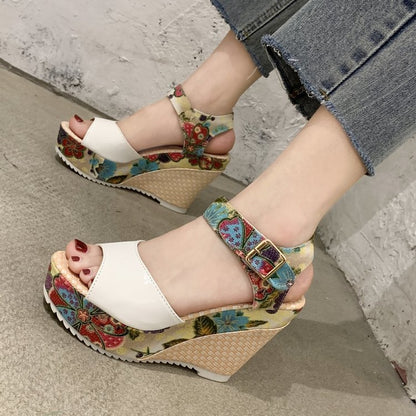 Chic Peep Toe Women's Roman Sandals with Buckle - High Heel Fashion, Casual Plus Size