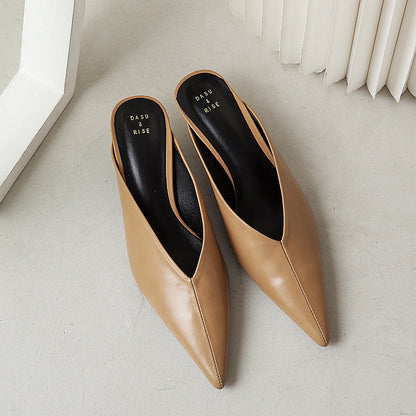 Versatile Short Pointed Sandals: Simply Stylish