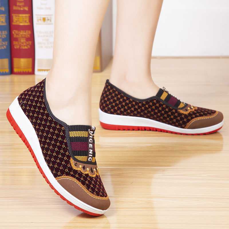 Women's Casual Cloth Shoes with Soft Bottom and Non-Slip Design