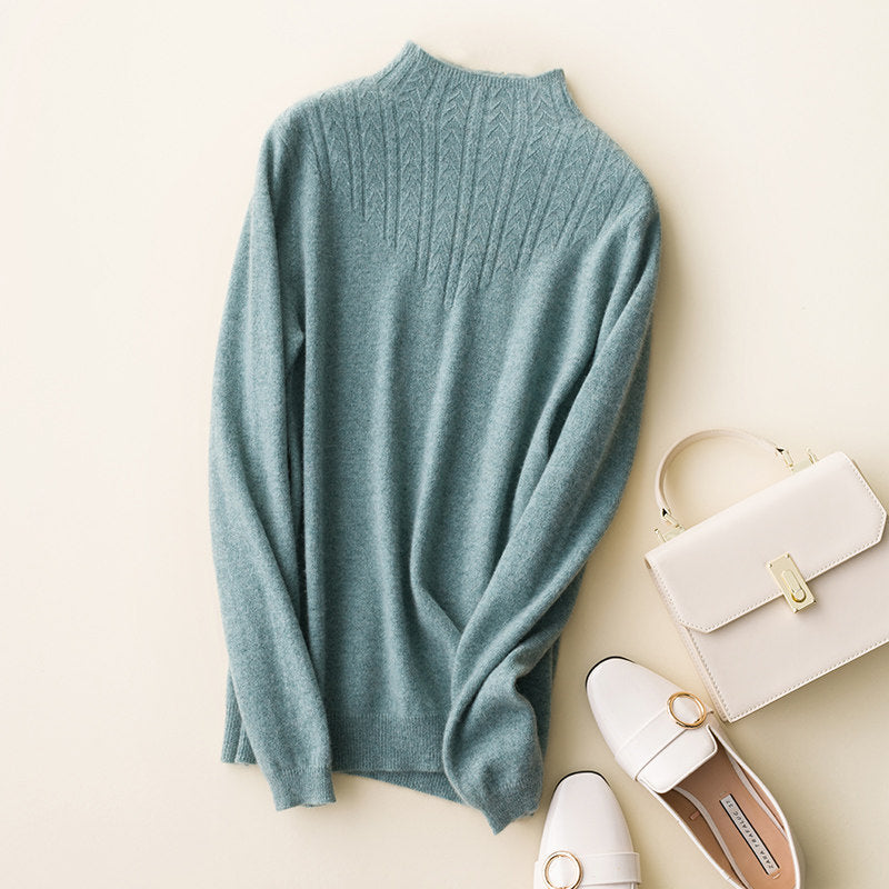 Turtleneck short sweater