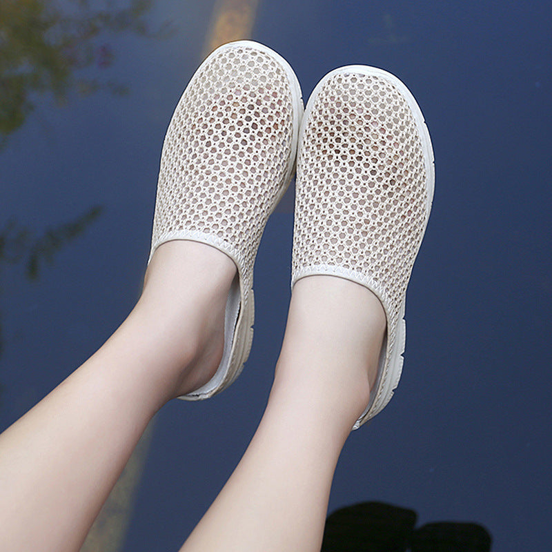 Couple Style Breathable Mesh Surface Soft-Soled Slip-On Shoes