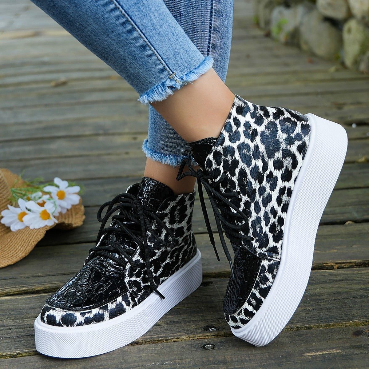 High-Top Leopard Print Flat-Heeled Platform Lace-Up Casual Shoes for Women