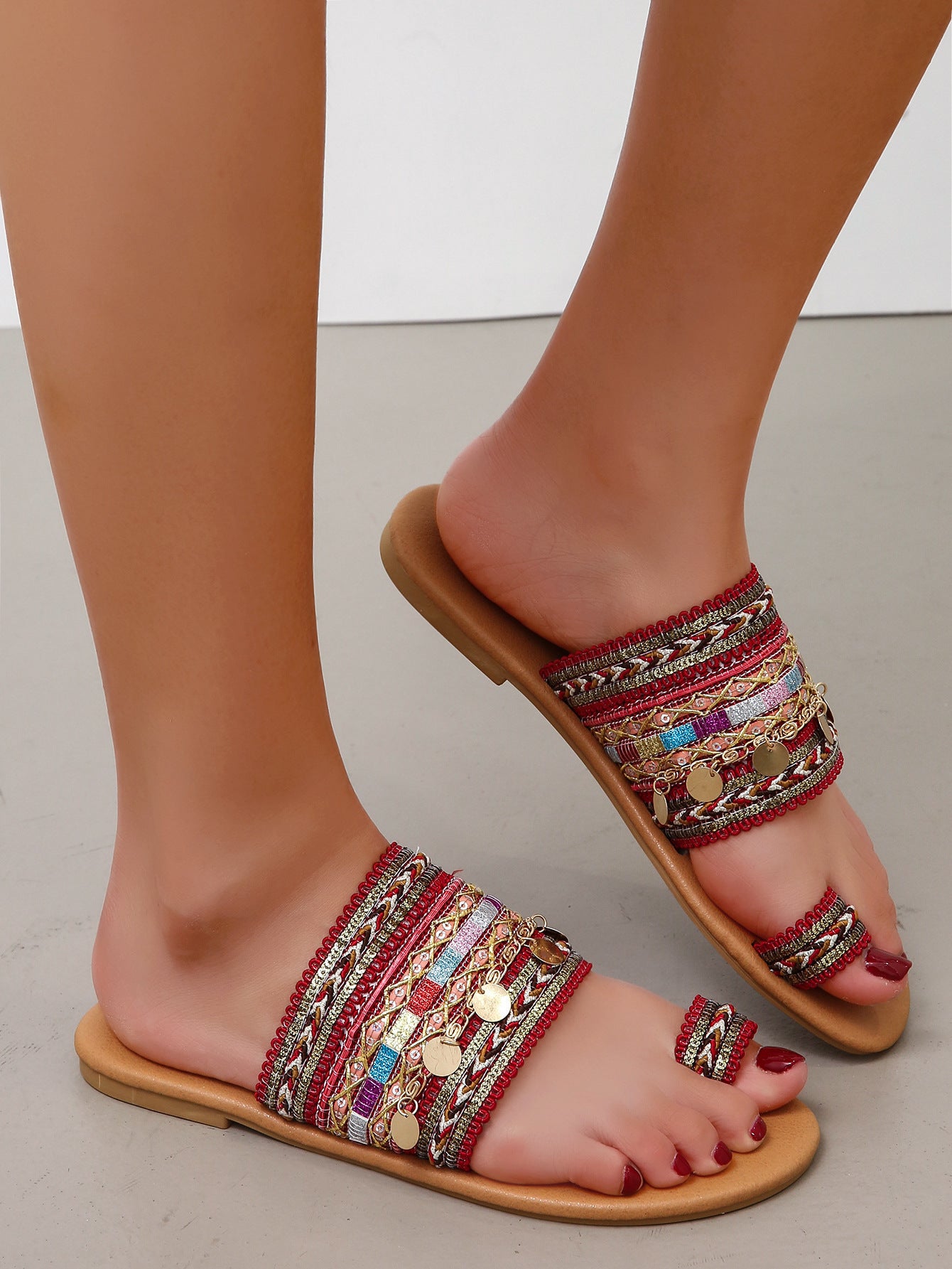 Women's Bohemian Flat Sandals with Toe Covering