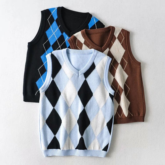 Stylish Plaid Pattern Knitted Vest with Fresh V-Neck