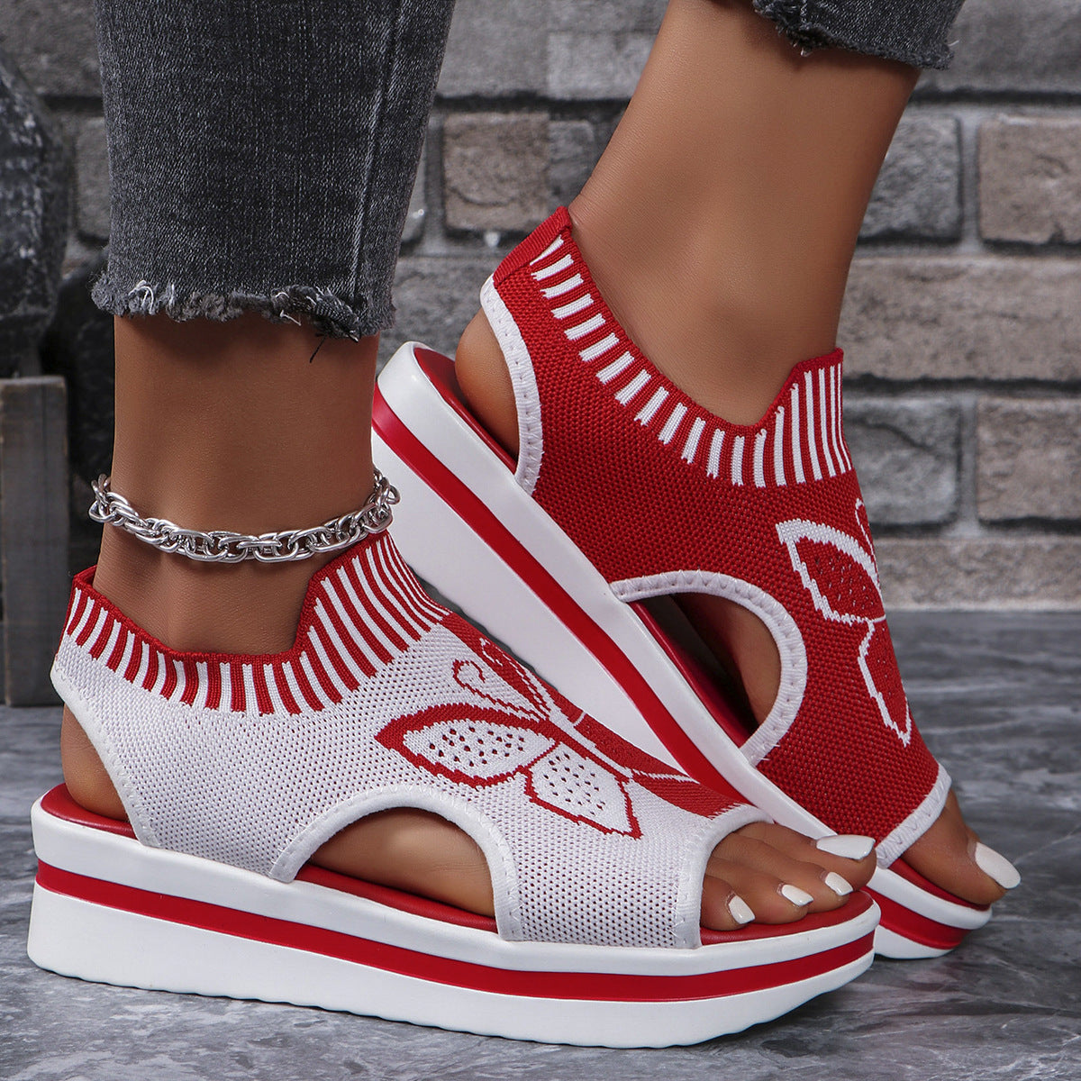 Women's Summer Butterfly Print Casual Sports Sandals with Breathable Flying Woven Flat Design