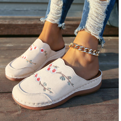 Ethnic Embroidery Closed Toe Sandals for Women