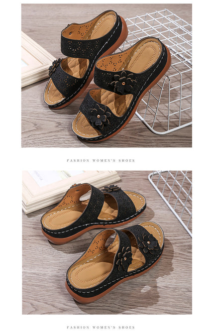 Women's Casual Flat Sandals with Flower Detail