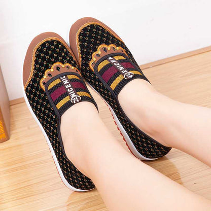 Women's Casual Cloth Shoes with Soft Bottom and Non-Slip Design