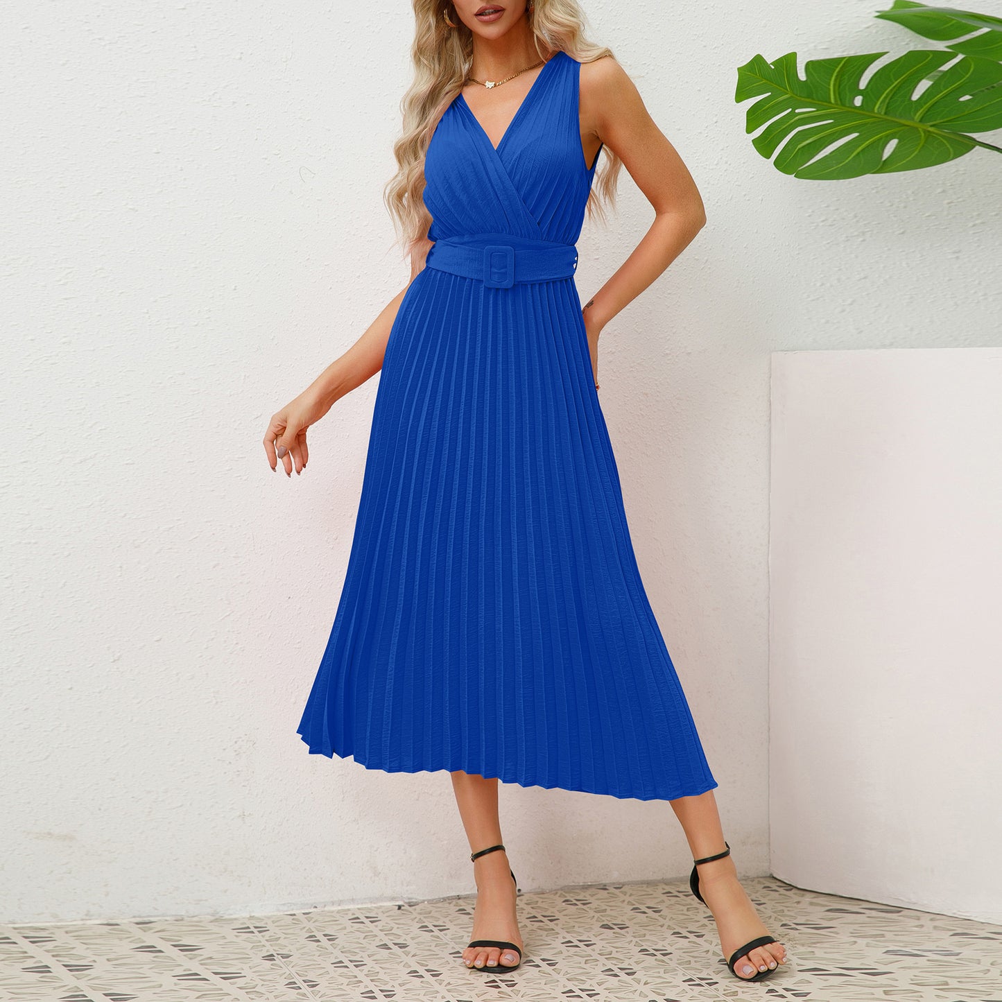 V-neck Pleated Belt Dress: European and American Style