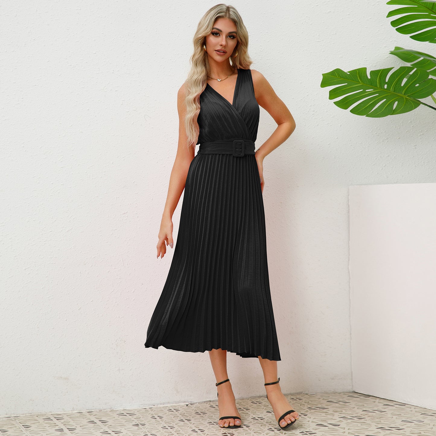 V-neck Pleated Belt Dress: European and American Style