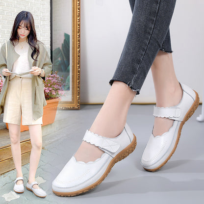 Casual Round Toe Hollowed Leather Shoes with British Style Soft Japanese Gommino