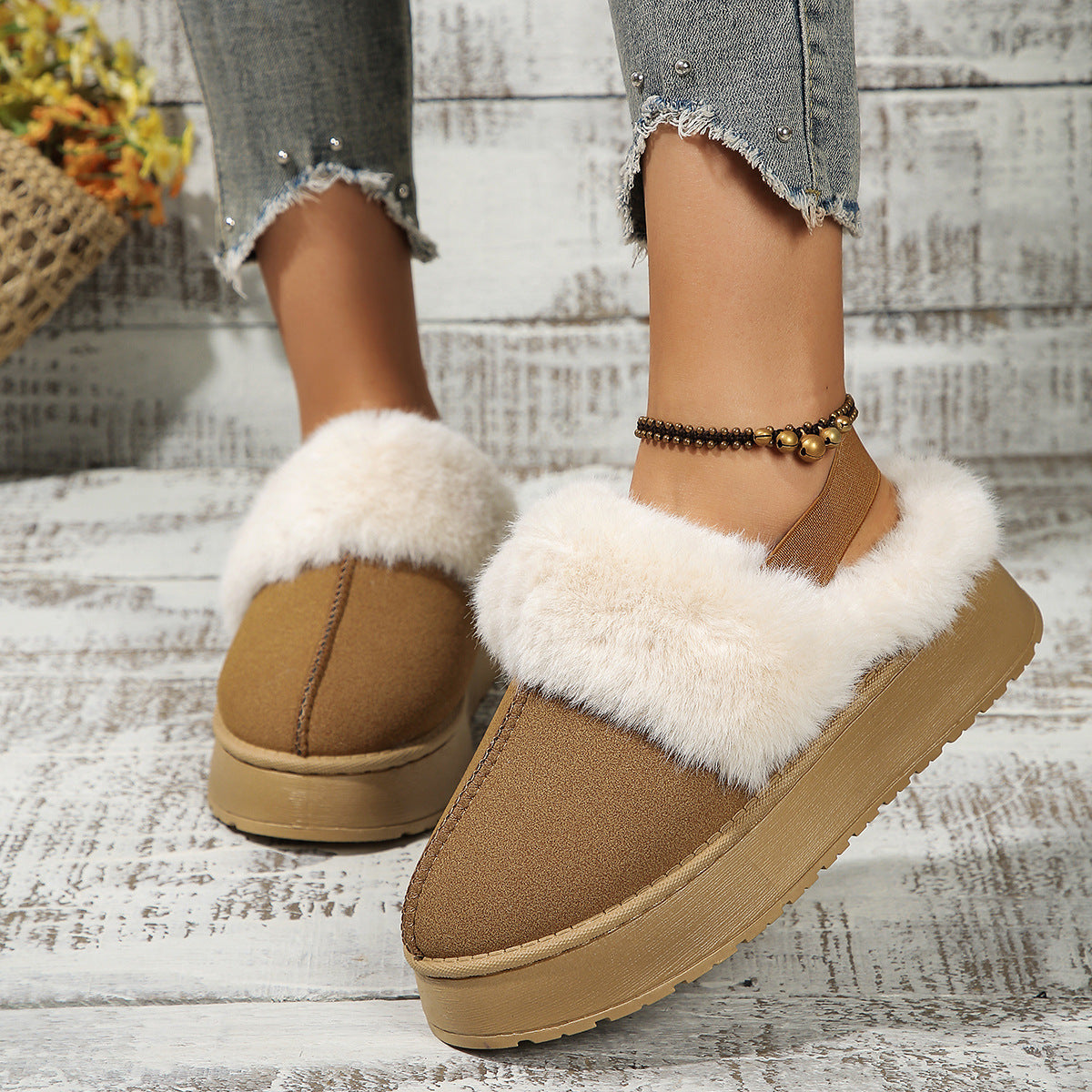 Women's Winter Plush Home Slippers – Fashionable Round Toe Flat Garden Shoes