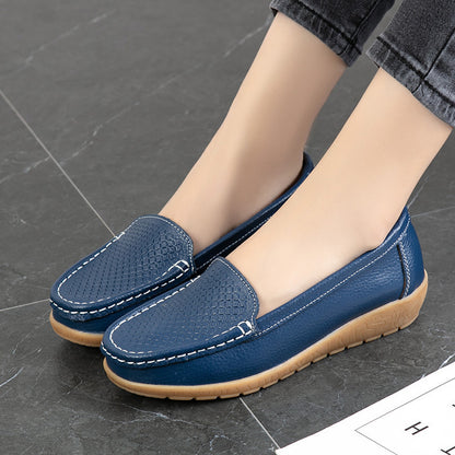 Women's Casual Leather Bean Shoes with a Slope Design