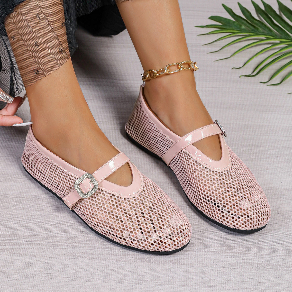 Round Head Rhinestone Buckle Mesh Hollow-Out Women's Sandals