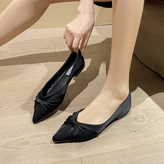 Trendy Pointed Flat Pumps for Women's Fashion