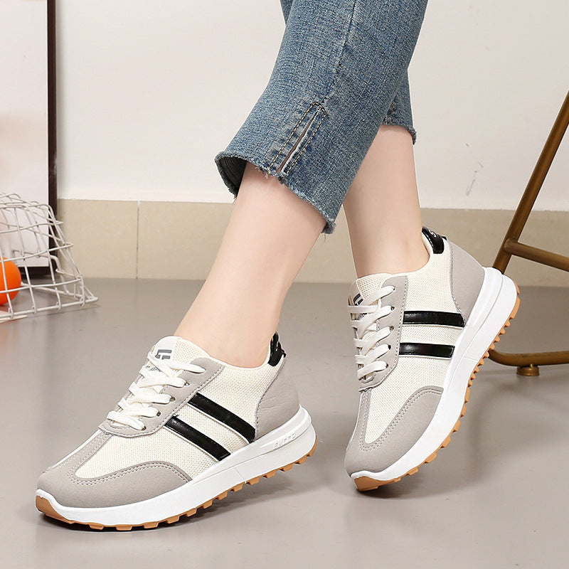 Women's Lightweight Breathable Soft Sole Casual Sports Shoes