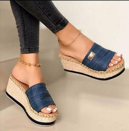 Woven Sponge Cake Platform Wedge Slippers