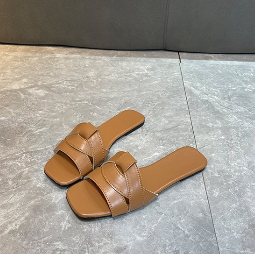 Women's New Solid Color Flat Casual Sandals